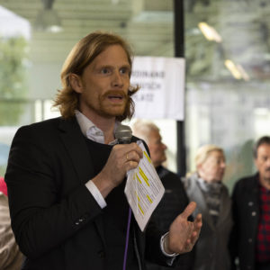 Performance "Ferdinand Hanusch? Hier entlang"