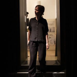 Kuratorin Anna Weidenholzer im Toihaus Theater