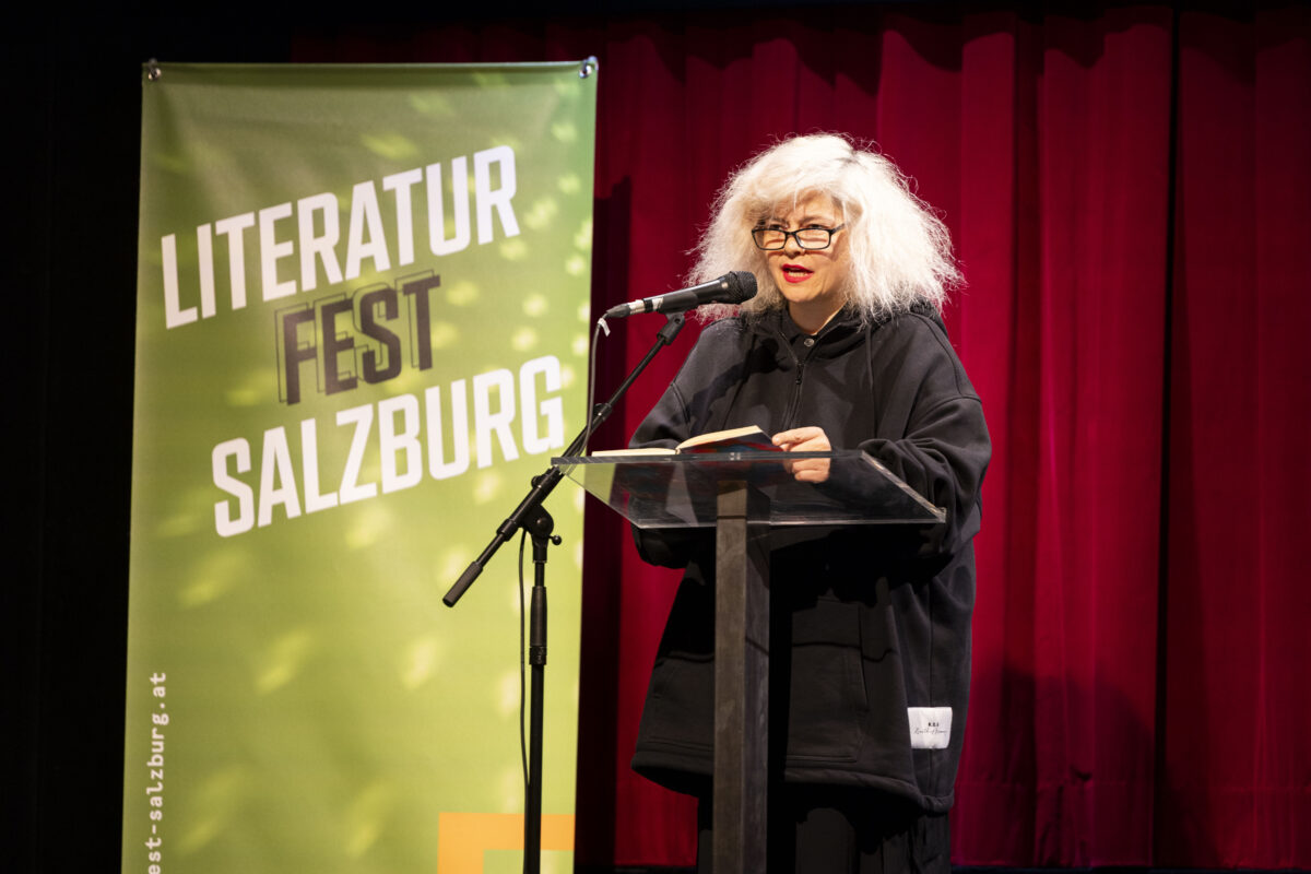 Autorin Daniela Seel bei der Lyrikmatinee